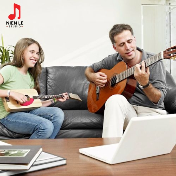 KHOÁ GUITAR ĐỆM HÁT CƠ BẢN 