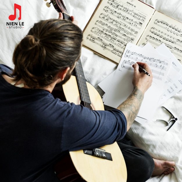 KHOÁ GUITAR CLASSICAL CƠ BẢN