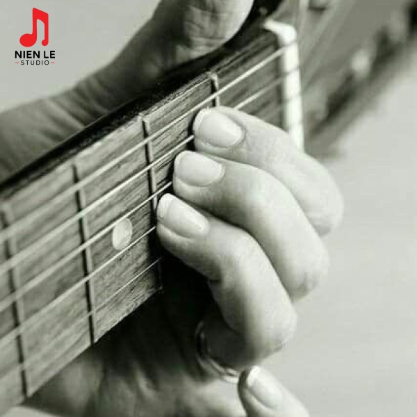 KHÓA HỌC GUITAR FINGERSTYLE NÂNG CAO